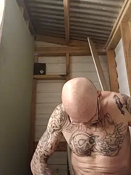 Snapshot of ShawnandDani7074 chatting on 01.13.26 ShawnandDani7074 online show from 01.13.26