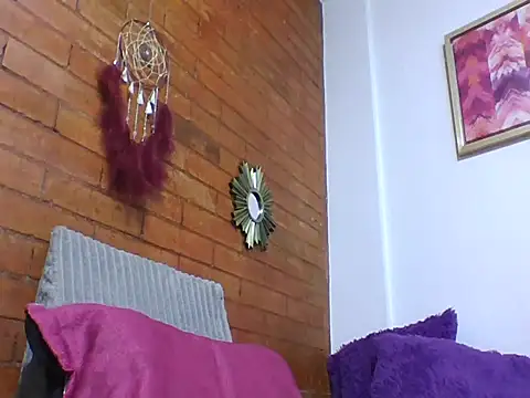 a miss online show from 11.12.25