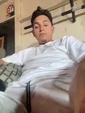 Snapshot of Shankortiz chatting on 11.25.25 Shankortiz online show from 11.25.25