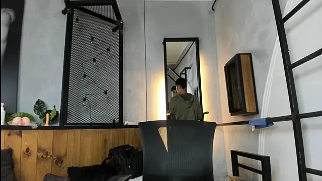 Dani mc1 online show from 09.28.25