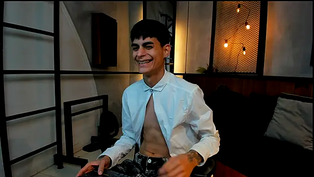 Dani mc1 online show from 11.25.25