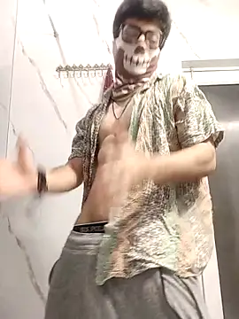 Snapshot of mrmasseur06 chatting on 05.05.26 mrmasseur06 online show from 05.05.26