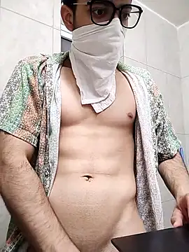 Snapshot of mrmasseur06 chatting on 05.25.26 mrmasseur06 online show from 05.25.26