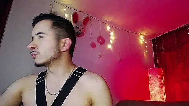 Snapshot of Noha_Lux chatting on 09.11.25 Noha Lux online show from 09.11.25