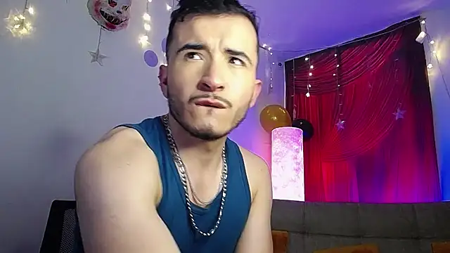 Snapshot of Noha_Lux chatting on 09.18.25 Noha Lux online show from 09.18.25