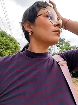 Lily-o online show from 10.29.25