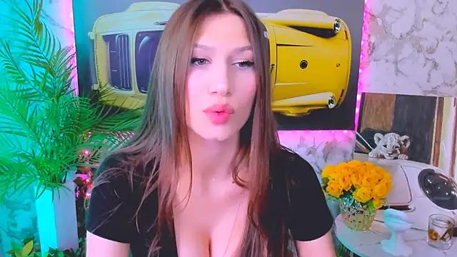 Mollyinyourmind online show from 10.08.25