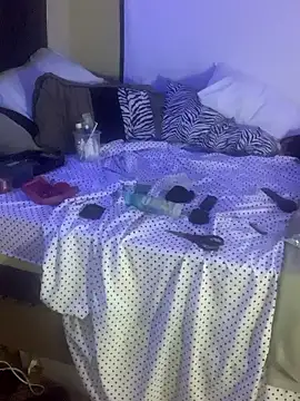 Triggerhappycj100 online show from 02.18.26