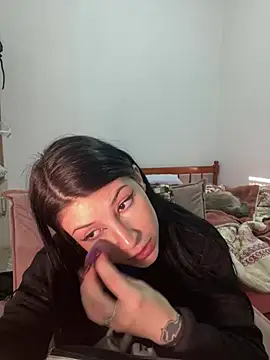 Snapshot of Privad_ravenna chatting on 06.23.26 Privad ravenna online show from 06.23.26