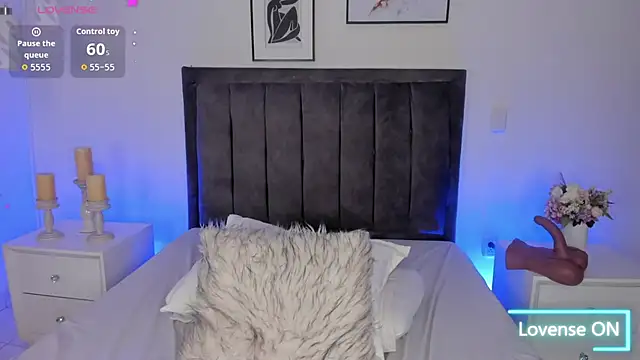 ashlye white online show from 02.03.26