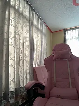 laure torres online show from 09.17.25