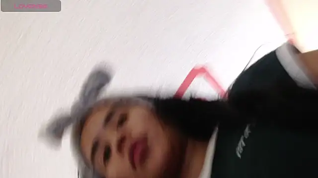 laure torres online show from 10.25.25