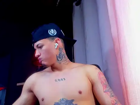 Snapshot of rocoo_santos chatting on 06.16.26 rocoo santos online show from 06.16.26