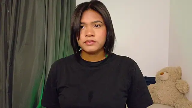 Snapshot of nudesketch1 chatting on 09.23.25 nudesketch1 online show from 09.23.25