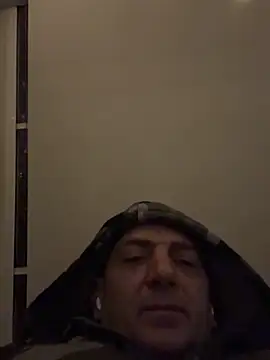 Snapshot of BULLBSX chatting on 03.17.26 BULLBSX online show from 03.17.26