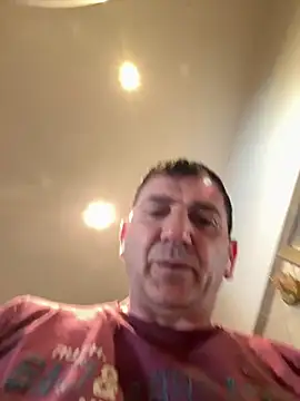 Snapshot of BULLBSX chatting on 03.20.26 BULLBSX online show from 03.20.26