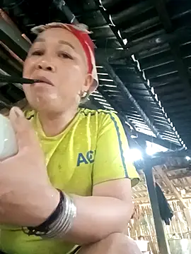 Snapshot of Mamapm20 chatting on 09.17.25 Mamapm20 online show from 09.17.25