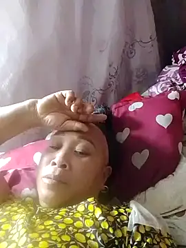 Snapshot of Mamapm20 chatting on 10.01.25 Mamapm20 online show from 10.01.25