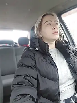 Reina Cummings online show from 03.19.26