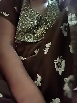 Snapshot of Love-pari08 chatting on 10.30.25 Love-pari08 online show from 10.30.25