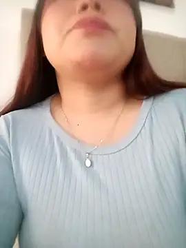 LucyPetit online show from 09.29.25