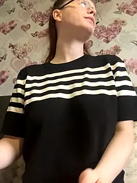 raen001 online show from 11.05.25