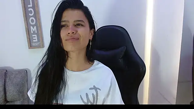 luna starr69 online show from 09.25.25