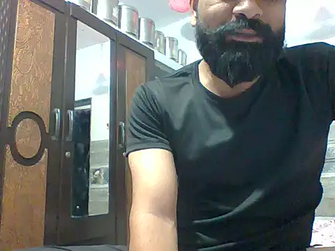 Snapshot of autophile-indian chatting on 04.18.26 autophile-indian online show from 04.18.26