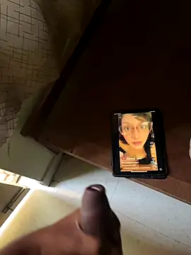 Snapshot of dickfuckerkkk chatting on 09.22.25 dickfuckerkkk online show from 09.22.25