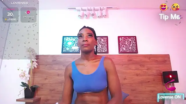 Snapshot of AlexandraCambell chatting on 09.14.25 AlexandraCambell online show from 09.14.25