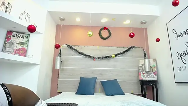 Snapshot of AlexandraCambell chatting on 01.09.26 AlexandraCambell online show from 01.09.26