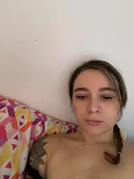 karla-thomsom10 online show from 11.12.25