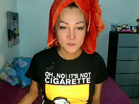 Snapshot of gorgeousYNEZ22 chatting on 03.18.26 gorgeousYNEZ22 online show from 03.18.26