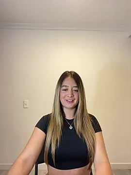 Snapshot of Zara_Ross chatting on 07.14.26 Zara Ross online show from 07.14.26