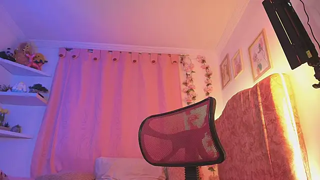 evansweett7 online show from 10.07.25