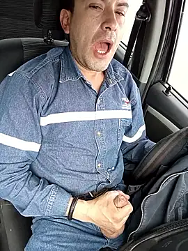 Snapshot of Blackaxes chatting on 09.17.25 Blackaxes online show from 09.17.25