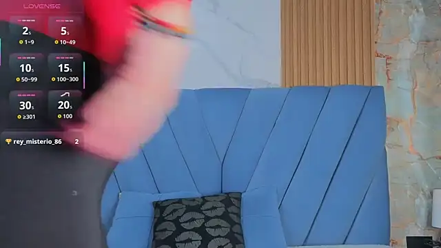 angel  red  online show from 11.24.25