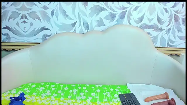 mishell lovely online show from 12.14.25