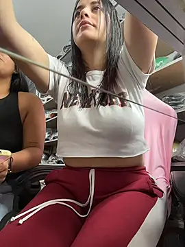 GiaDuque online show from 02.03.26