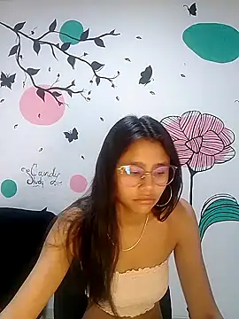 Snapshot of SofieLove_01 chatting on 09.24.25 SofieLove 01 online show from 09.24.25