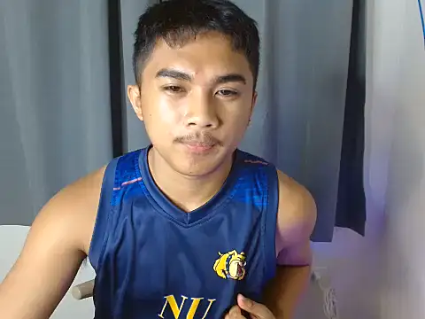Snapshot of pinoyAdrianneXXX chatting on 06.17.26 pinoyAdrianneXXX online show from 06.17.26