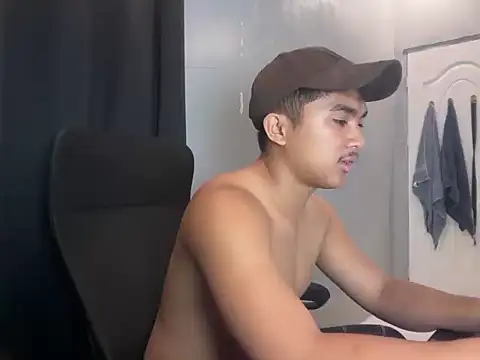 Snapshot of pinoyAdrianneXXX chatting on 07.23.26 pinoyAdrianneXXX online show from 07.23.26