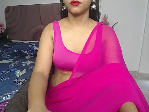Snapshot of Hot_Queen2 chatting on 09.27.25 Hot Queen2 online show from 09.27.25