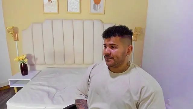 Snapshot of michael_hill1 chatting on 10.09.25 michael hill1 online show from 10.09.25