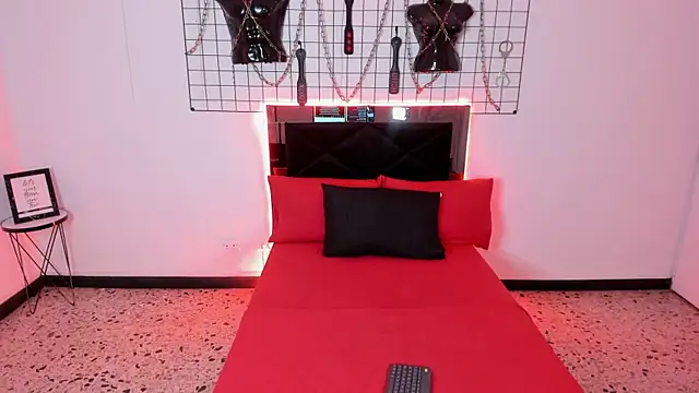 kasandrandliam online show from 10.04.25