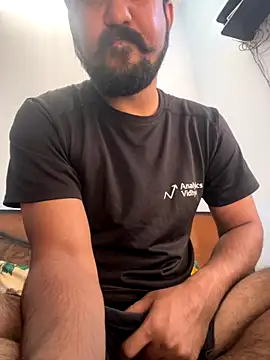 Snapshot of milf_banger121 chatting on 10.25.25 milf banger121 online show from 10.25.25