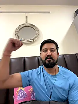 Snapshot of milf_banger121 chatting on 12.20.25 milf banger121 online show from 12.20.25