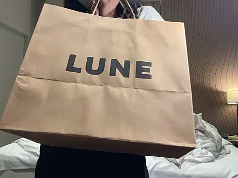 yuu-chan  online show from 11.23.25