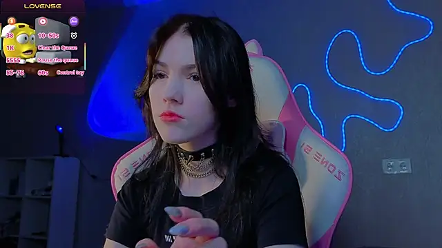 Sophie SkyAngel online show from 12.14.25