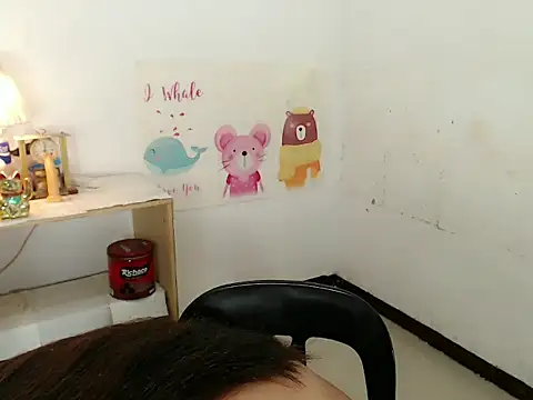 Snapshot of Malia_cummer chatting on 11.18.25 Malia cummer online show from 11.18.25